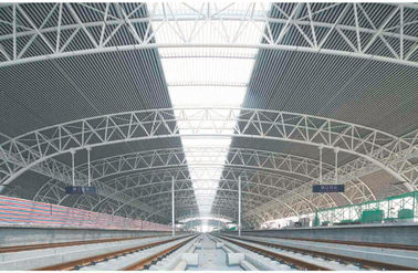 Çin Prefabrike Modern Endüstriyel Çelik Yapılar, Geniş Tren Demiryolu İstasyonu Boru Mafsalaları Tedarikçi